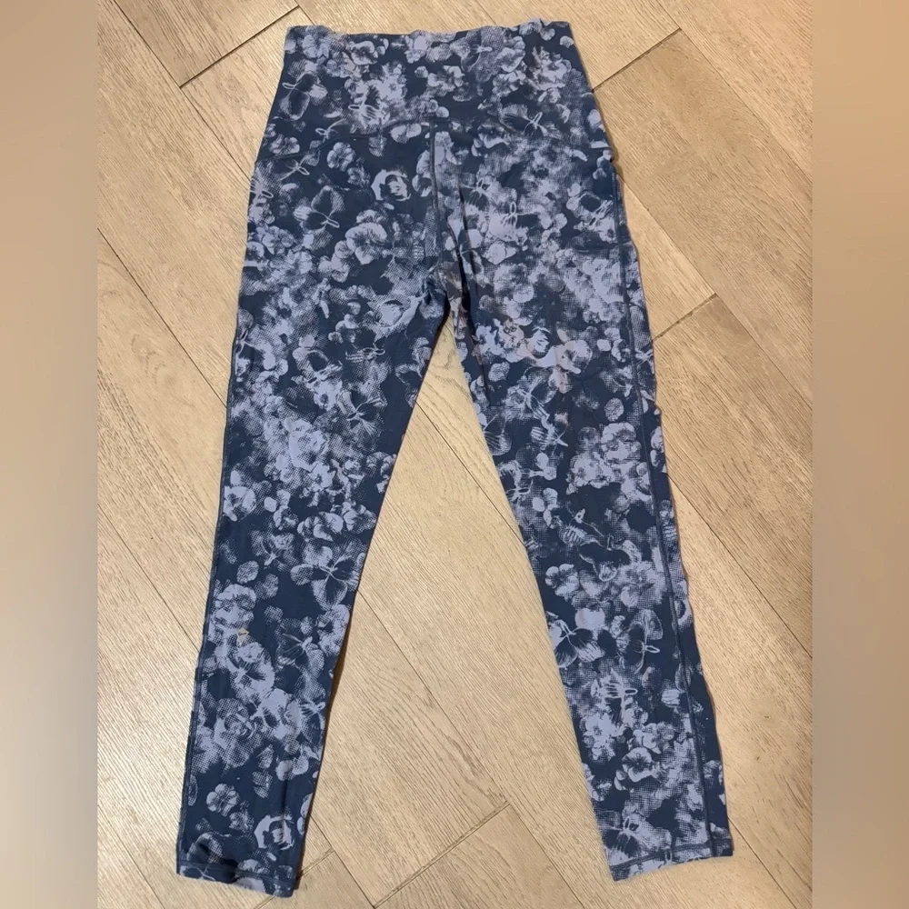 Blue Floral Print Buttery Soft Leggings Size Small - Picture 3 of 4